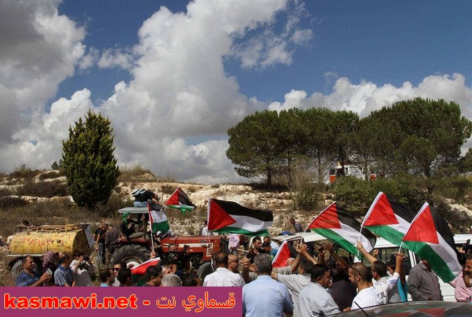 الفلسطينيون يعودون إلى أرضهم في مستوطنة حومش المخلاة